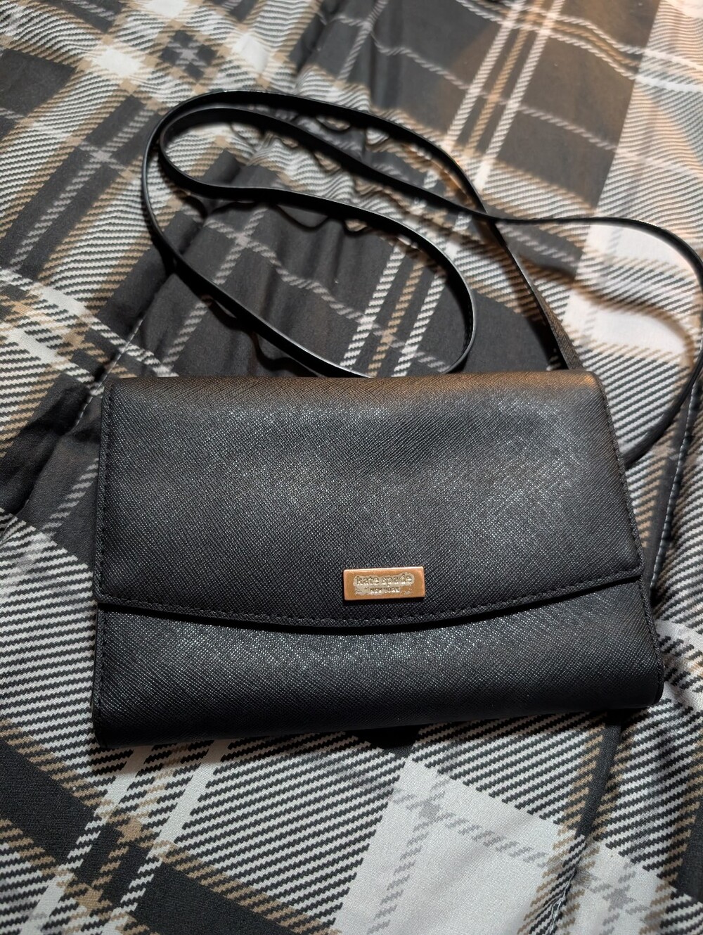Kate Spade Black Saffiano leather Envelope Crossbody Wallet